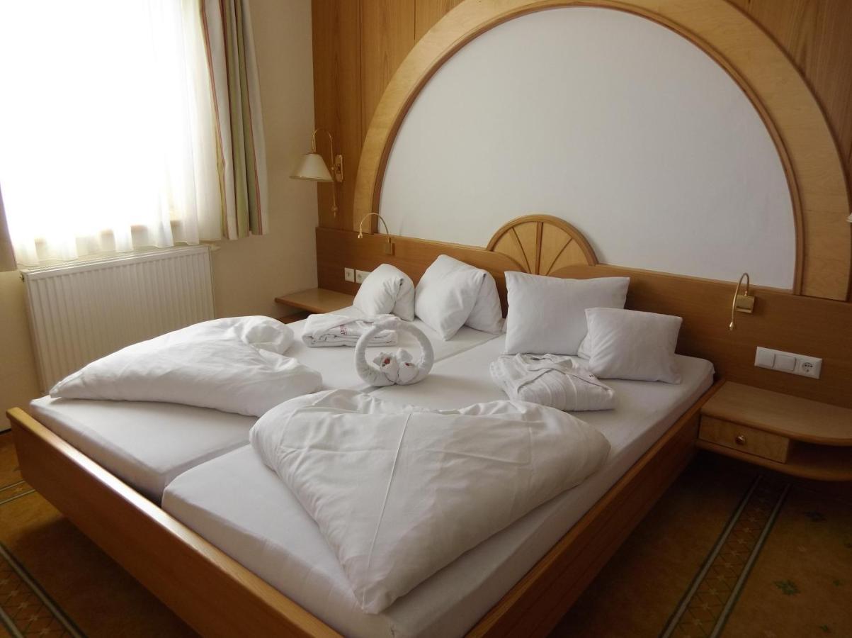 Hotel Neuwirt Ramsau am Dachstein Bagian luar foto