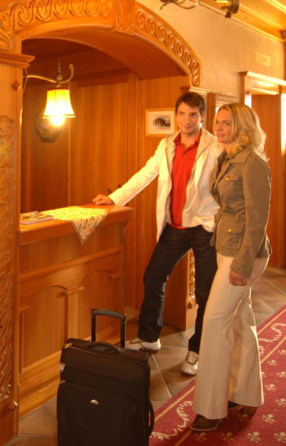 Hotel Neuwirt Ramsau am Dachstein Bagian luar foto